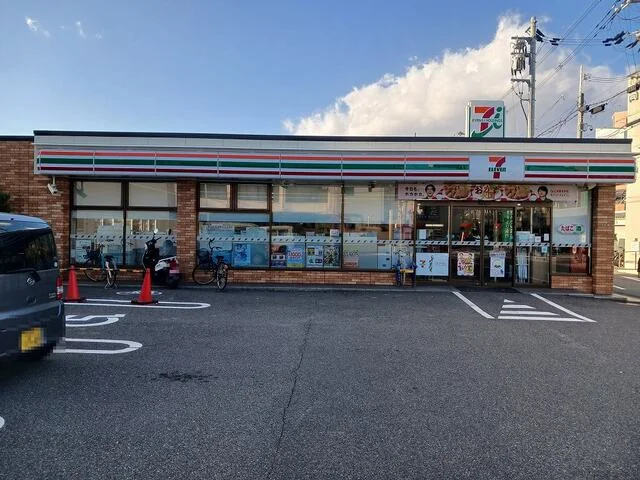 セブンイレブン豊中千成町店まで130m