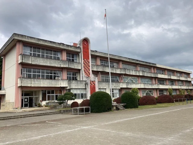 赤羽小学校まで250m