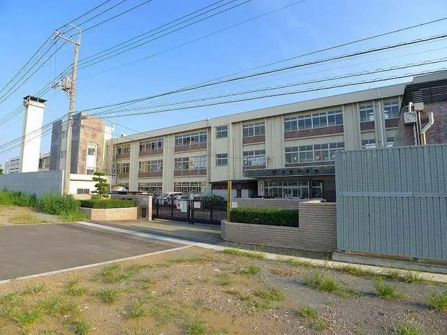 みどり市立笠懸小学校まで450m