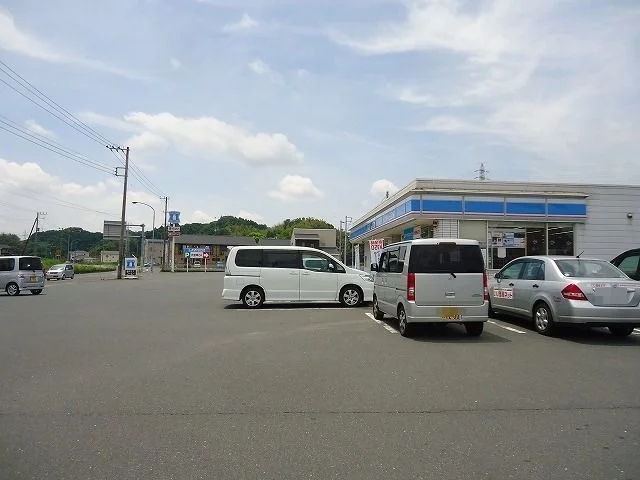 ローソン君津郡店まで450m