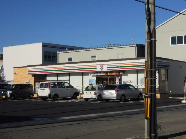 セブンイレブン清水袖師町東店まで240m