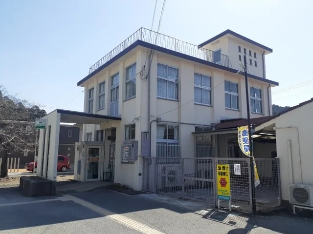 丹南郵便局様まで1100m