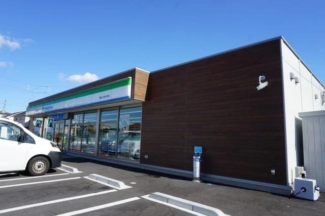 ファミリーマートさんまで850m