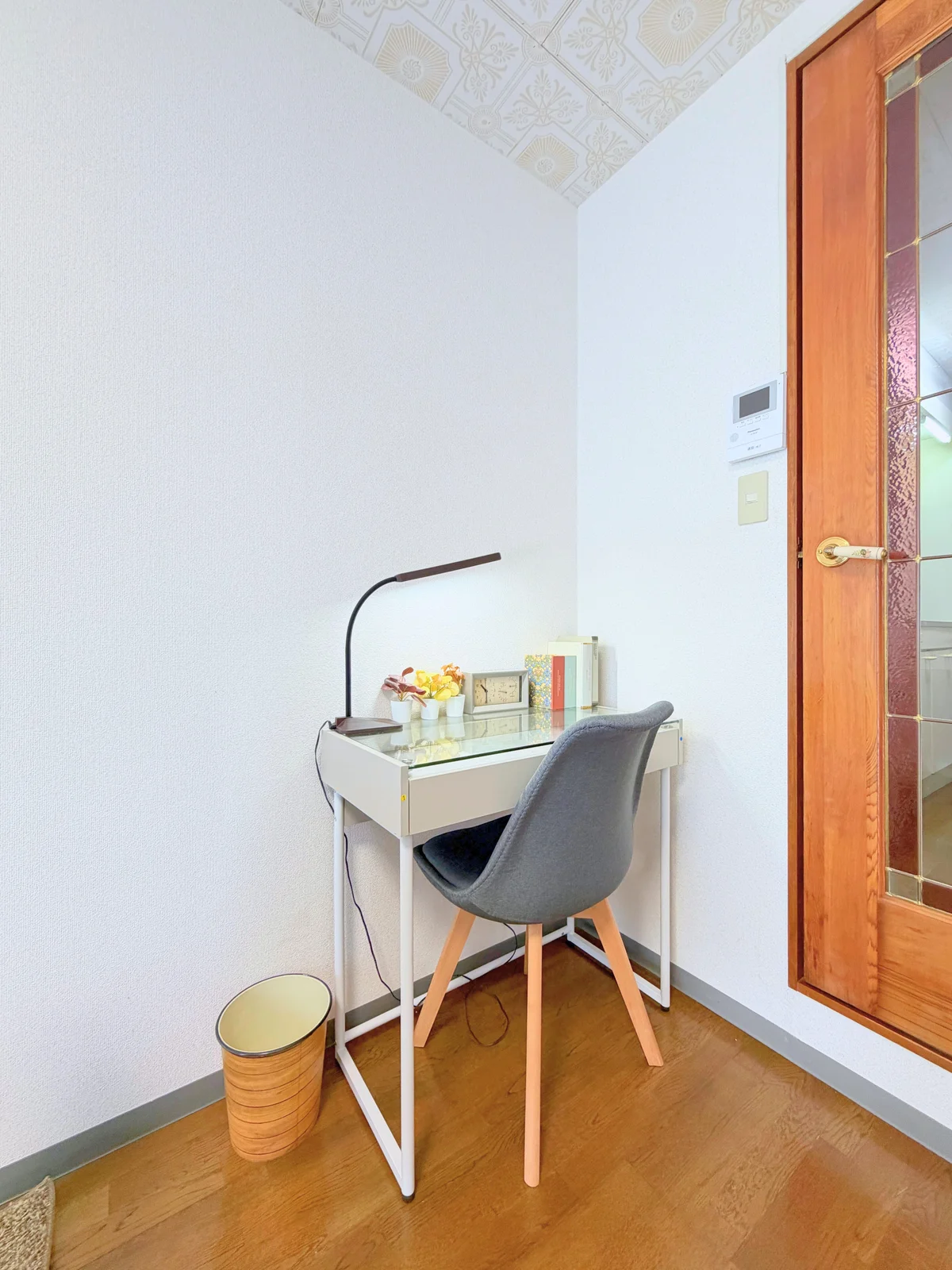 デスク・チェアー