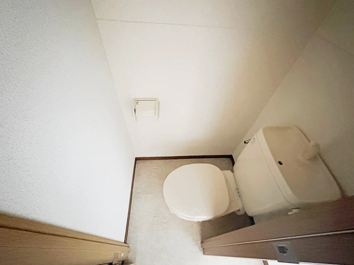 温水洗浄便座設置前写真です。