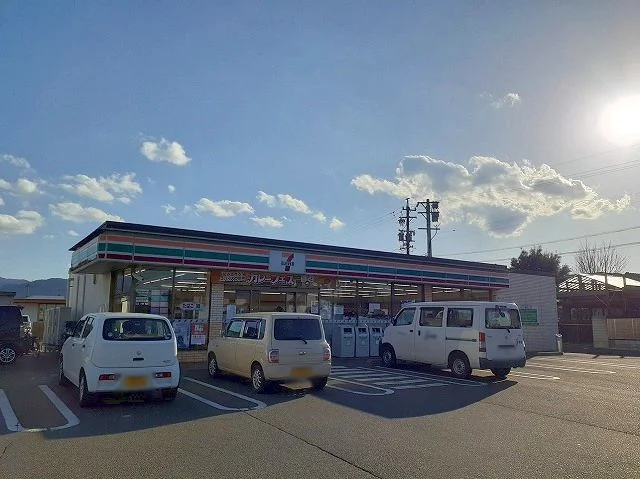 セブンイレブン　塩尻高出店まで850m