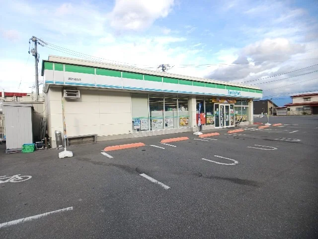 ファミリーマート　諏訪湖南店まで1080m