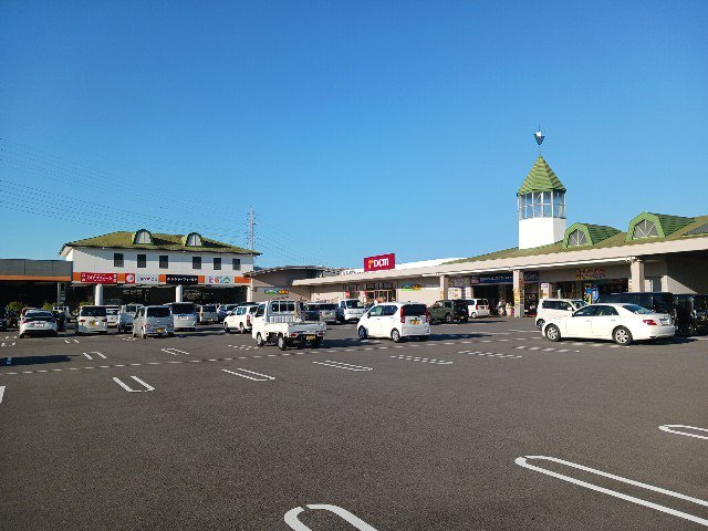 DCM　新居浜店まで1400m