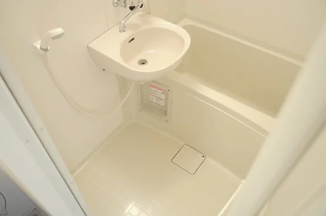 備品や設備仕様は号室等により異なります。現地をご確認下さい。