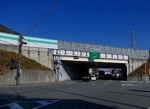 姫路バイパス姫路東インターまで2500m