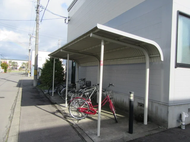 屋根付き駐輪場