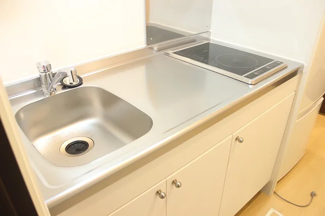 IH&ラジエントヒーター！収納もたっぷりです♪