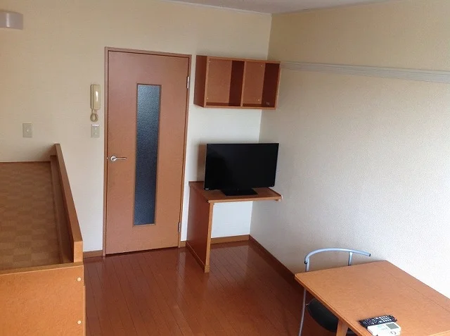 1階はフローリング、2階はじゅうたんです。