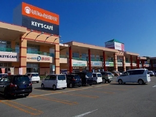 フレスポ 御所野まで600m