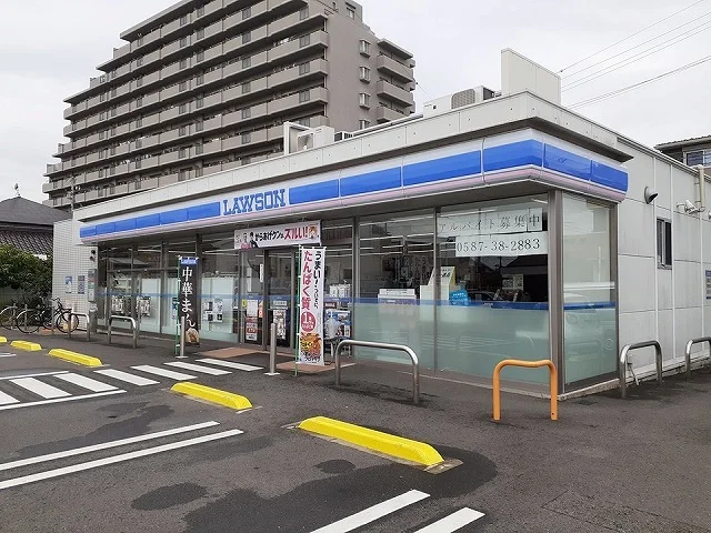 ローソン　大市場町店まで450m