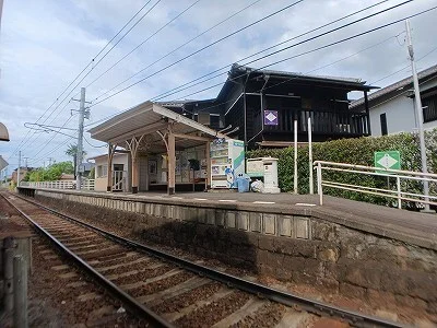 琴電池戸駅さんまで2100m