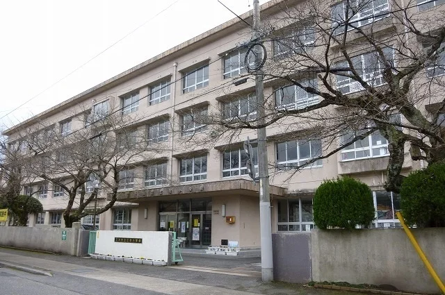 三次小学校まで500m