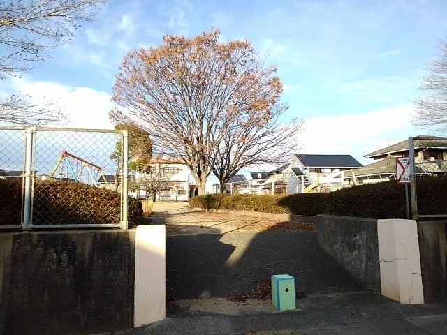 新茶屋公園まで30m