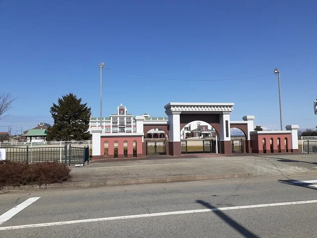 三川町立横山小学校まで645m