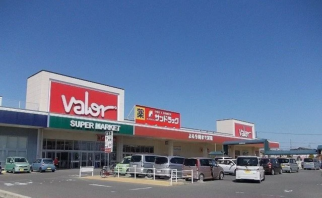 バロー鈴鹿店まで900m