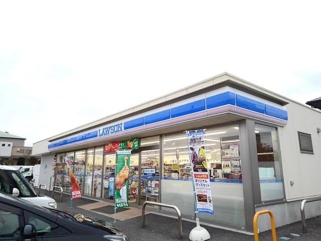 ローソン筑西直井店まで800m