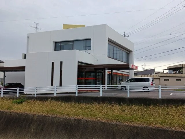 十六銀行島支店まで1300m