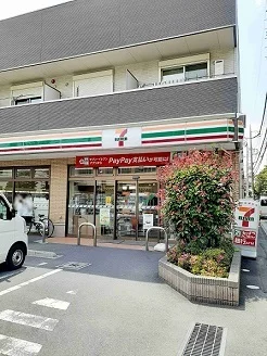 セブンイレブン板橋蓮根3丁目店まで36m
