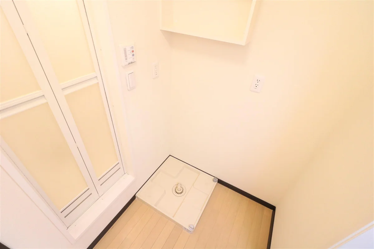 防水パン付き室内洗濯機置き場あり