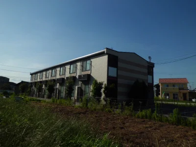 南面遮る建物なく、陽当り良好です。