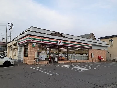 セブンイレブンまで600m