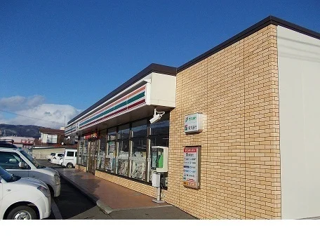 セブンイレブン桑折バイパス店まで150m