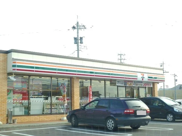 セブンイレブン金沢三池店まで350m