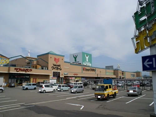 ワイプラザ福井まで350m