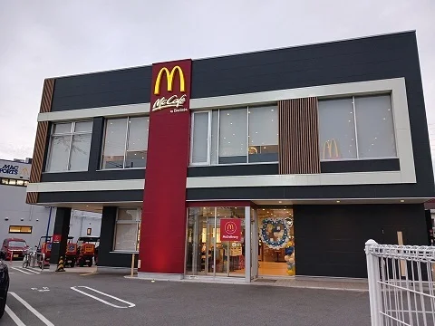 マクドナルド播州大橋店まで550m