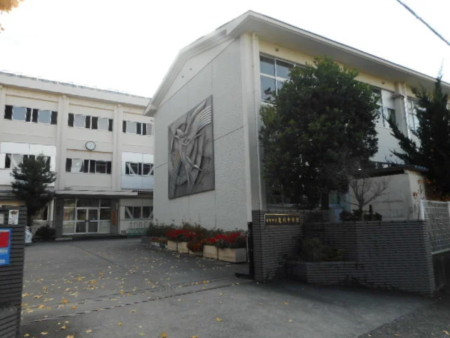 亀川中学校様まで400m