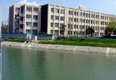 川島小学校さんまで1200m