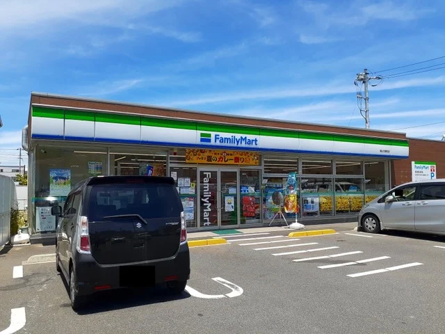 ファミリーマート引野町店まで400m