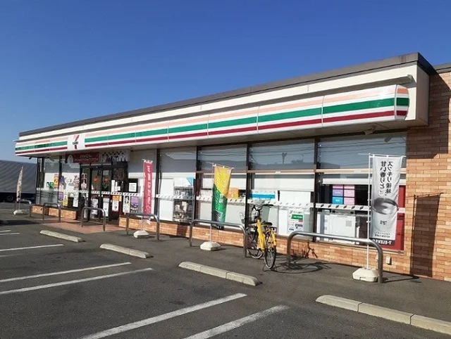セブンイレブン上尾壱丁目南店まで380m