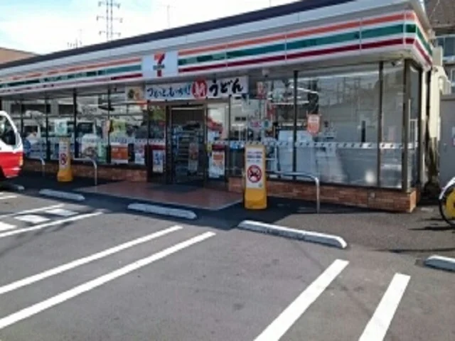 セブンイレブンまで220m