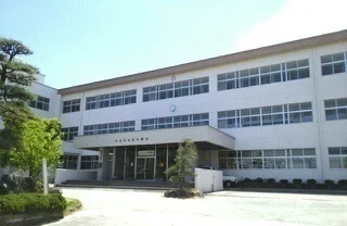 角田市立桜小学校まで200m