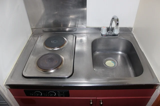 ２口の電気コンロ