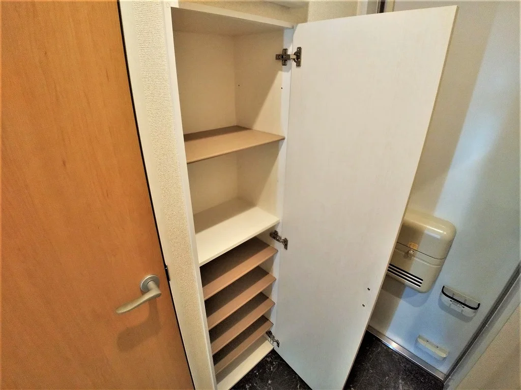 シューズボックス