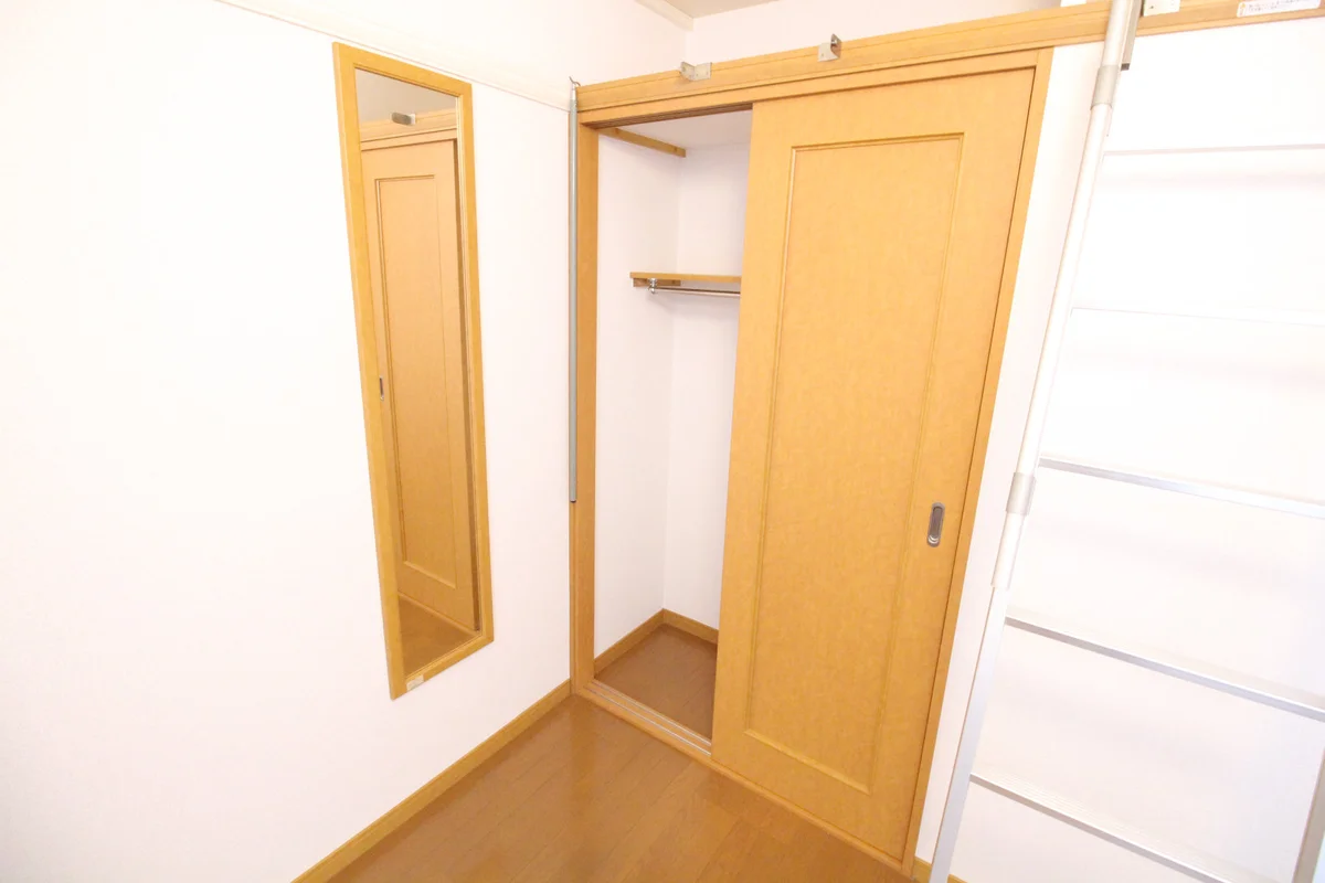 クローゼットも完備！