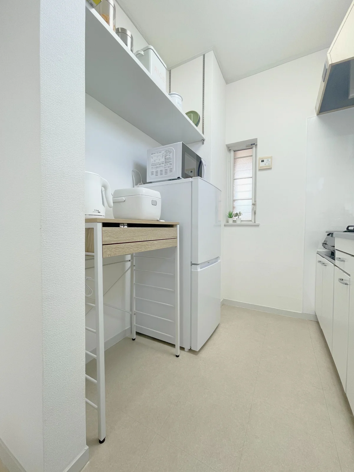 冷蔵庫・電子レンジ・炊飯器・電気ケトル