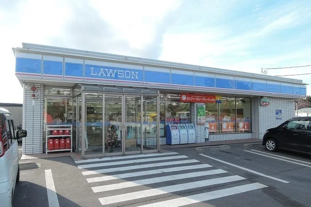 ローソン八戸新井田横町店まで400m