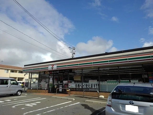 セブンイレブンまで1000m
