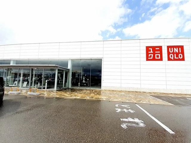 ユニクロ野々市店まで500m