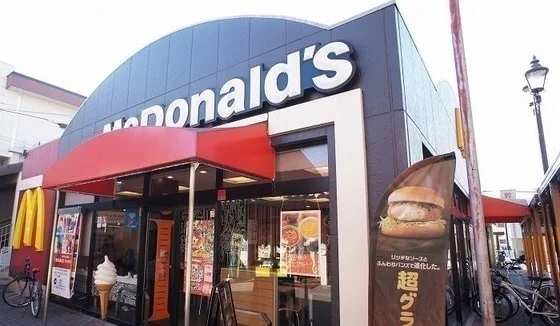 マクドナルド 新狭山駅前店まで400m