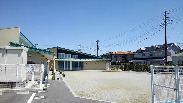 市立こすもす保育園まで1300m