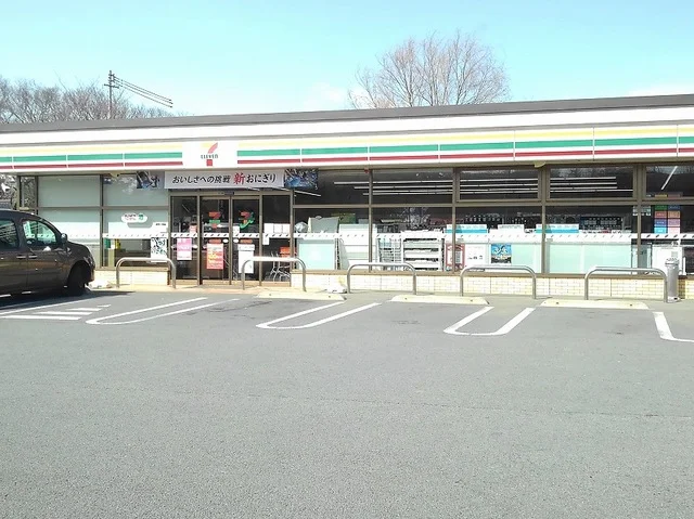 セブンイレブン御代田草越店まで500m